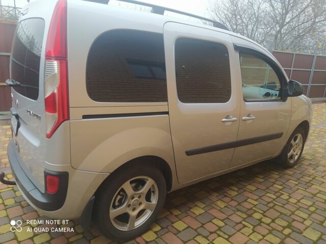 Серый Рено Кенгу, объемом двигателя 1.5 л и пробегом 223 тыс. км за 255 $, фото 4 на Automoto.ua