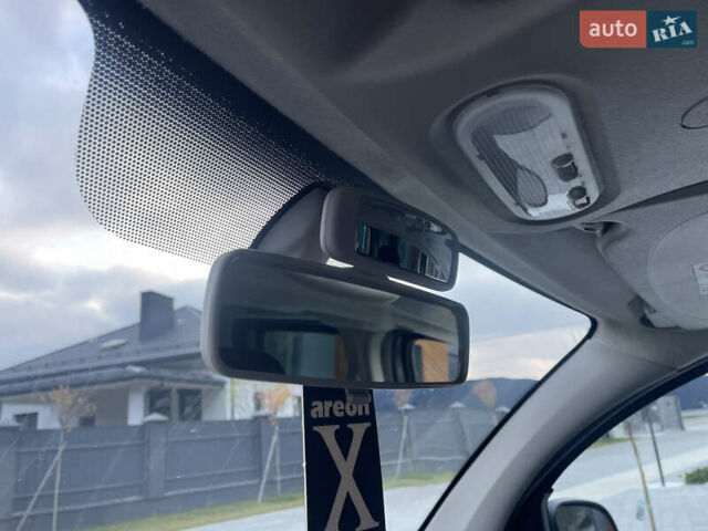 Серый Рено Кенгу, объемом двигателя 1.5 л и пробегом 226 тыс. км за 11400 $, фото 32 на Automoto.ua