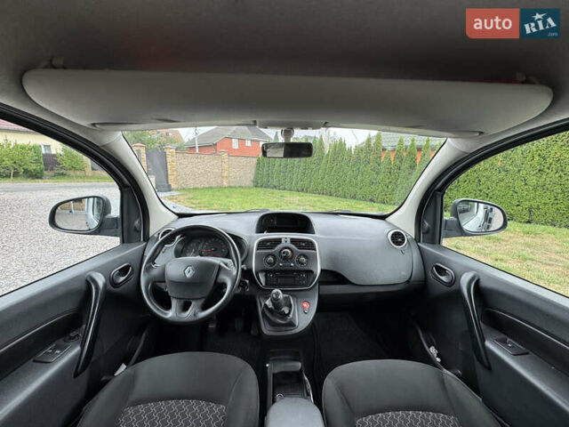 Рено Кенгу 2014 в Луцке на Automoto.ua Серый Рено Кенгу, объемом двигателя 1.5 л и пробегом 163 тыс. км за 10100 $, фото 24 на Automoto.ua