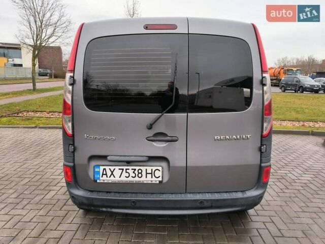 Серый Рено Кенгу, объемом двигателя 1.46 л и пробегом 265 тыс. км за 11900 $, фото 14 на Automoto.ua
