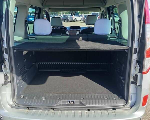 Сірий Рено Кєнгу, об'ємом двигуна 1.5 л та пробігом 185 тис. км за 12200 $, фото 17 на Automoto.ua