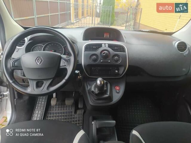 Серый Рено Кенгу, объемом двигателя 1.46 л и пробегом 223 тыс. км за 10770 $, фото 7 на Automoto.ua