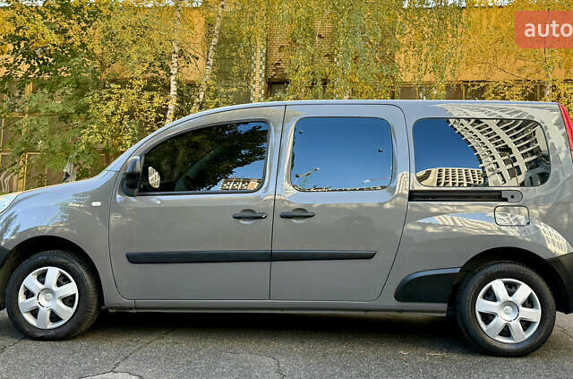 Рено Кєнгу 2014 у Києві на Automoto.ua Сірий Рено Кєнгу, об'ємом двигуна 1.46 л та пробігом 260 тис. км за 12700 $, фото 7 на Automoto.ua