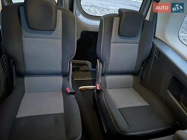 Сірий Рено Кєнгу, об'ємом двигуна 1.5 л та пробігом 179 тис. км за 12999 $, фото 19 на Automoto.ua