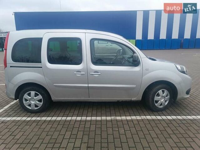 Серый Рено Кенгу, объемом двигателя 1.5 л и пробегом 172 тыс. км за 10200 $, фото 9 на Automoto.ua