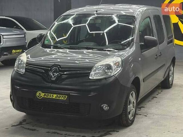 Серый Рено Кенгу, объемом двигателя 1.46 л и пробегом 271 тыс. км за 14450 $, фото 2 на Automoto.ua