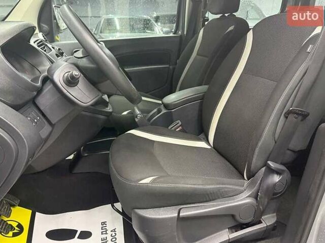 Серый Рено Кенгу, объемом двигателя 1.46 л и пробегом 271 тыс. км за 14450 $, фото 8 на Automoto.ua