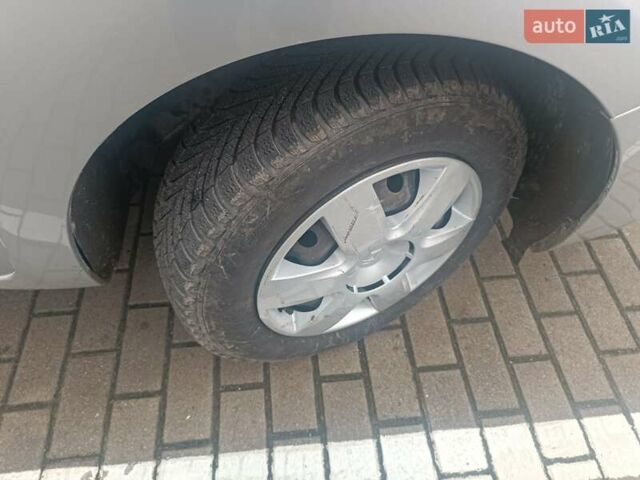 Серый Рено Кенгу, объемом двигателя 1.5 л и пробегом 172 тыс. км за 10200 $, фото 40 на Automoto.ua