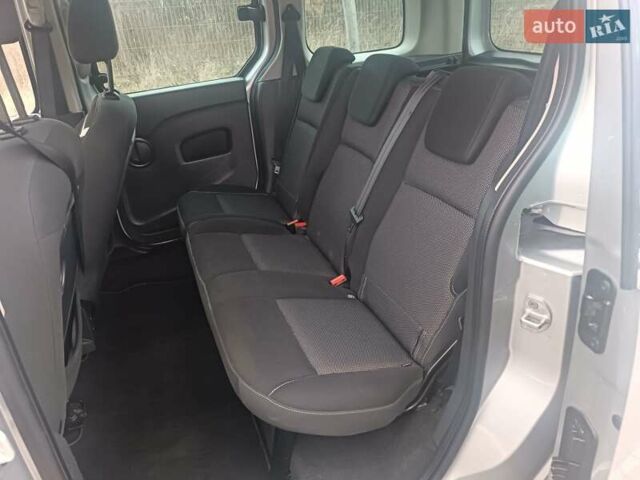 Серый Рено Кенгу, объемом двигателя 1.5 л и пробегом 172 тыс. км за 10200 $, фото 26 на Automoto.ua