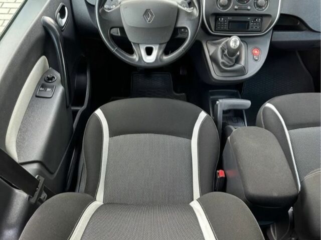 Сірий Рено Кєнгу, об'ємом двигуна 1.5 л та пробігом 228 тис. км за 5395 $, фото 16 на Automoto.ua