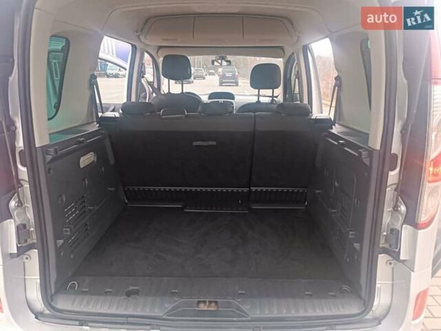 Серый Рено Кенгу, объемом двигателя 1.5 л и пробегом 172 тыс. км за 10200 $, фото 31 на Automoto.ua