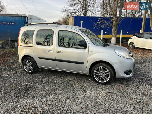 Серый Рено Кенгу, объемом двигателя 1.5 л и пробегом 189 тыс. км за 10900 $, фото 5 на Automoto.ua