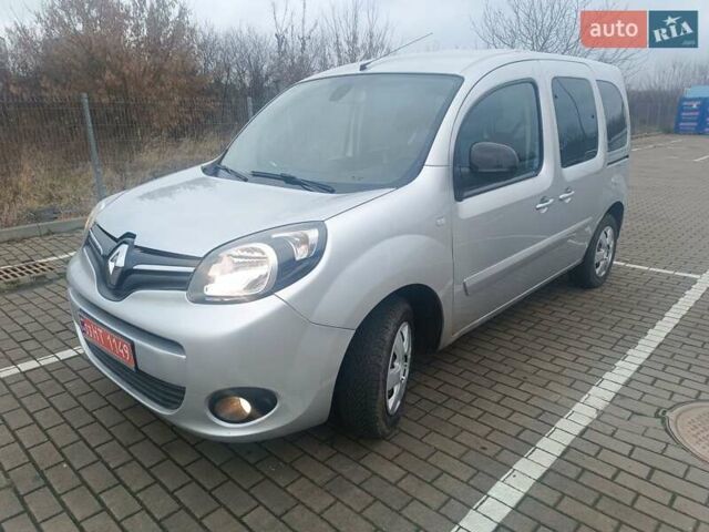 Серый Рено Кенгу, объемом двигателя 1.5 л и пробегом 172 тыс. км за 10200 $, фото 1 на Automoto.ua