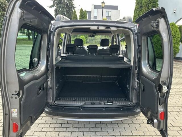 Сірий Рено Кєнгу, об'ємом двигуна 1.5 л та пробігом 228 тис. км за 5395 $, фото 23 на Automoto.ua