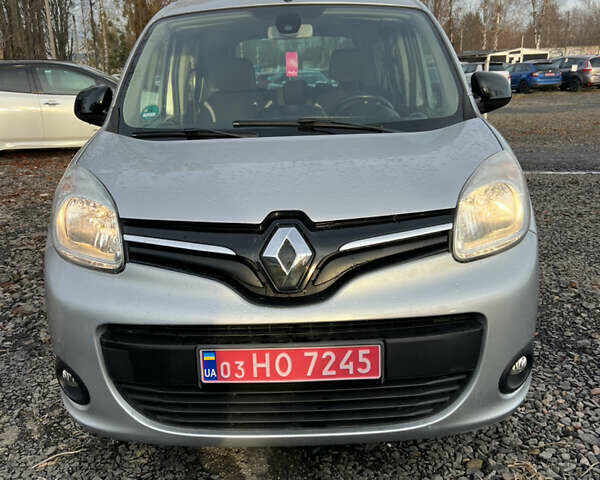 Серый Рено Кенгу, объемом двигателя 1.5 л и пробегом 189 тыс. км за 10900 $, фото 12 на Automoto.ua