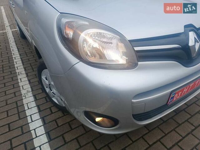 Серый Рено Кенгу, объемом двигателя 1.5 л и пробегом 172 тыс. км за 10200 $, фото 44 на Automoto.ua