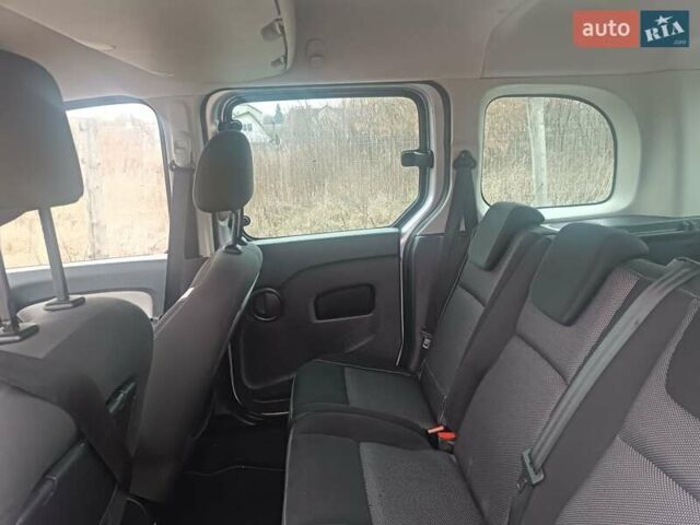 Серый Рено Кенгу, объемом двигателя 1.5 л и пробегом 172 тыс. км за 10200 $, фото 28 на Automoto.ua