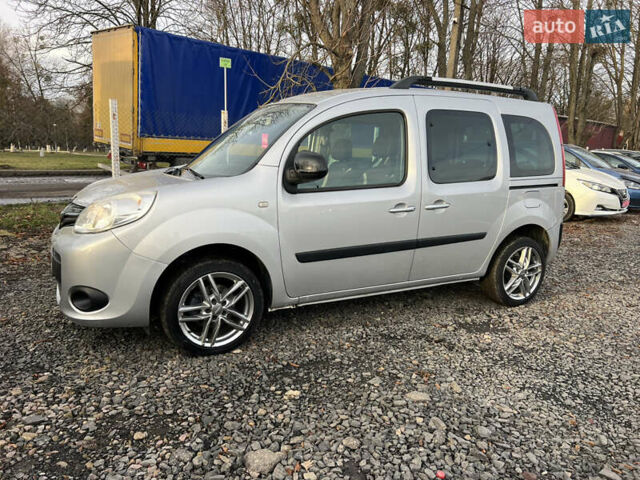 Серый Рено Кенгу, объемом двигателя 1.5 л и пробегом 189 тыс. км за 10900 $, фото 9 на Automoto.ua