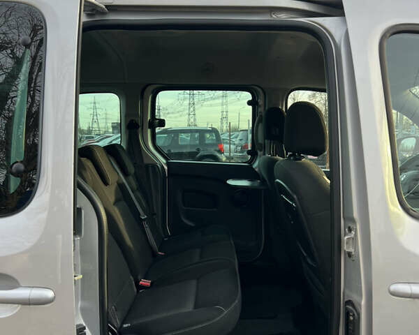 Серый Рено Кенгу, объемом двигателя 1.5 л и пробегом 189 тыс. км за 10900 $, фото 47 на Automoto.ua