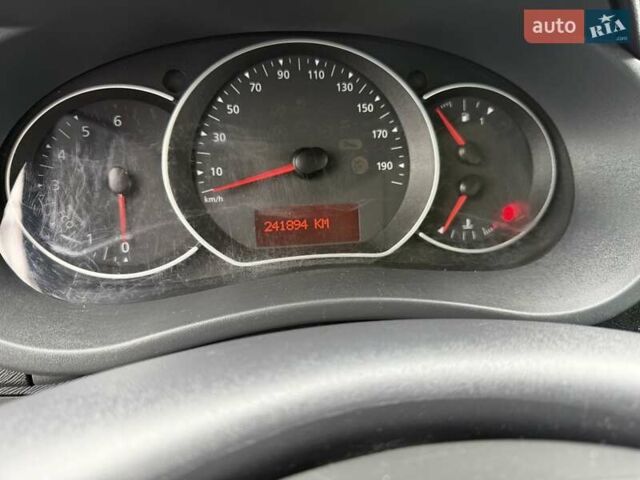 Сірий Рено Кєнгу, об'ємом двигуна 1.5 л та пробігом 241 тис. км за 12500 $, фото 12 на Automoto.ua
