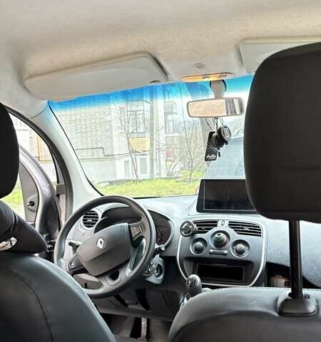 Сірий Рено Кєнгу, об'ємом двигуна 1.46 л та пробігом 330 тис. км за 10500 $, фото 7 на Automoto.ua