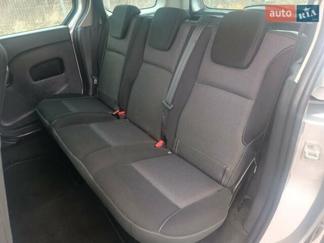 Серый Рено Кенгу, объемом двигателя 1.5 л и пробегом 172 тыс. км за 10200 $, фото 27 на Automoto.ua