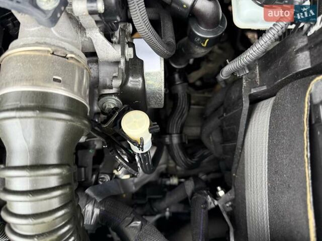 Сірий Рено Кєнгу, об'ємом двигуна 1.5 л та пробігом 241 тис. км за 12500 $, фото 33 на Automoto.ua