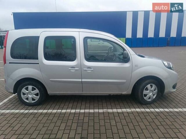 Серый Рено Кенгу, объемом двигателя 1.5 л и пробегом 172 тыс. км за 10200 $, фото 8 на Automoto.ua