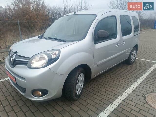 Серый Рено Кенгу, объемом двигателя 1.5 л и пробегом 172 тыс. км за 10200 $, фото 2 на Automoto.ua