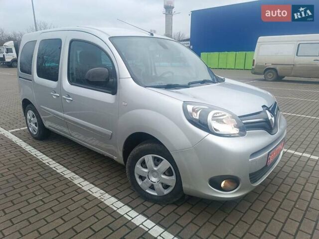 Серый Рено Кенгу, объемом двигателя 1.5 л и пробегом 172 тыс. км за 10200 $, фото 7 на Automoto.ua