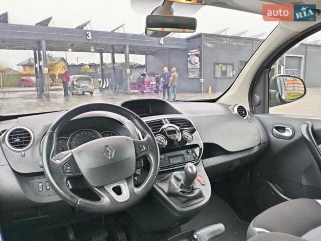 Серый Рено Кенгу, объемом двигателя 1.5 л и пробегом 240 тыс. км за 11300 $, фото 15 на Automoto.ua