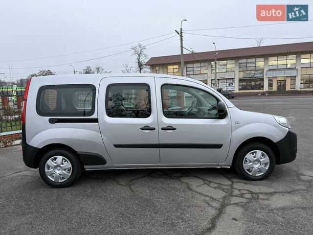 Серый Рено Кенгу, объемом двигателя 1.5 л и пробегом 172 тыс. км за 12999 $, фото 13 на Automoto.ua