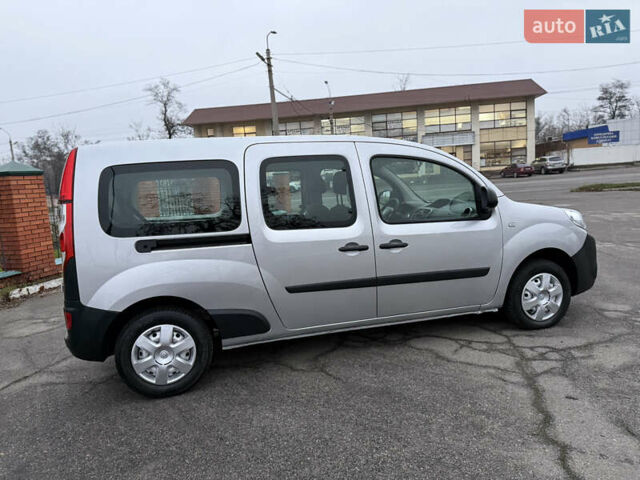 Серый Рено Кенгу, объемом двигателя 1.5 л и пробегом 172 тыс. км за 12999 $, фото 14 на Automoto.ua