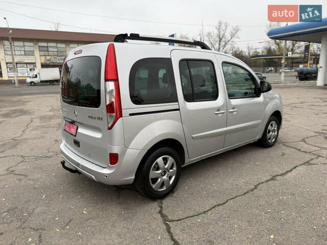 Серый Рено Кенгу, объемом двигателя 1.5 л и пробегом 196 тыс. км за 12999 $, фото 16 на Automoto.ua