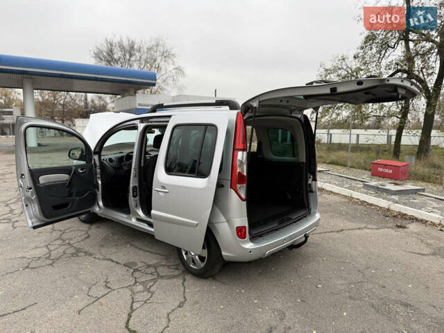 Серый Рено Кенгу, объемом двигателя 1.5 л и пробегом 196 тыс. км за 12999 $, фото 122 на Automoto.ua