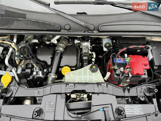 Серый Рено Кенгу, объемом двигателя 1.5 л и пробегом 196 тыс. км за 12999 $, фото 107 на Automoto.ua