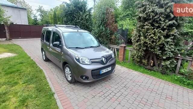 Серый Рено Кенгу, объемом двигателя 1.2 л и пробегом 126 тыс. км за 8900 $, фото 6 на Automoto.ua