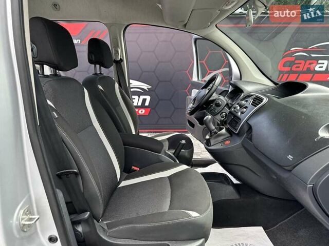 Серый Рено Кенгу, объемом двигателя 1.5 л и пробегом 171 тыс. км за 12800 $, фото 30 на Automoto.ua