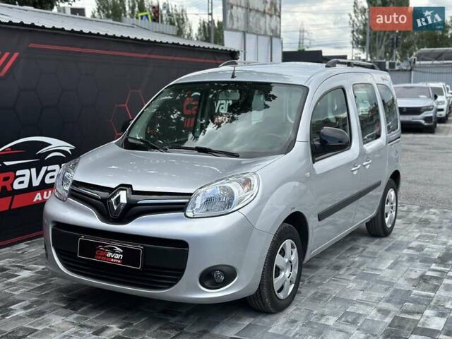 Серый Рено Кенгу, объемом двигателя 1.5 л и пробегом 171 тыс. км за 12800 $, фото 7 на Automoto.ua