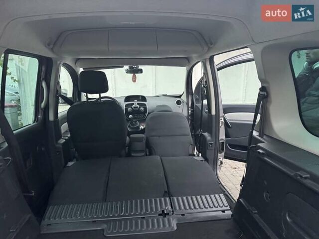 Серый Рено Кенгу, объемом двигателя 1.46 л и пробегом 203 тыс. км за 13200 $, фото 11 на Automoto.ua