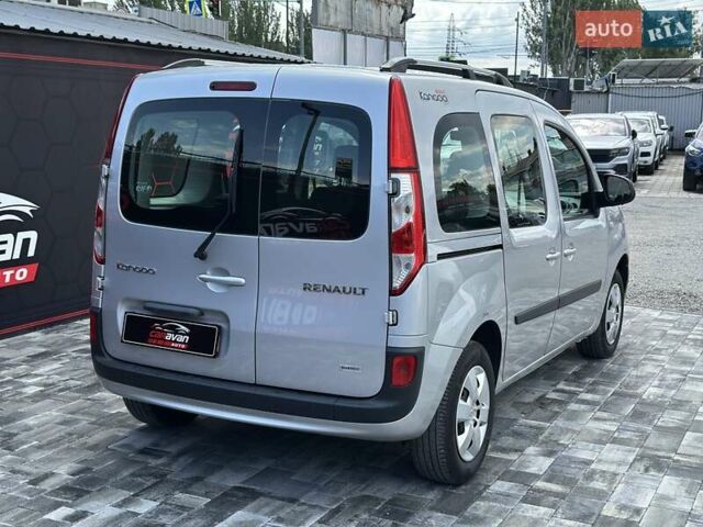 Серый Рено Кенгу, объемом двигателя 1.5 л и пробегом 171 тыс. км за 12800 $, фото 21 на Automoto.ua