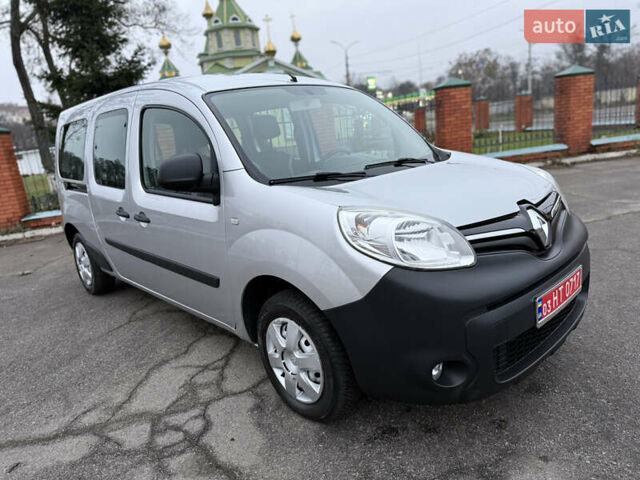 Серый Рено Кенгу, объемом двигателя 1.5 л и пробегом 172 тыс. км за 12999 $, фото 9 на Automoto.ua