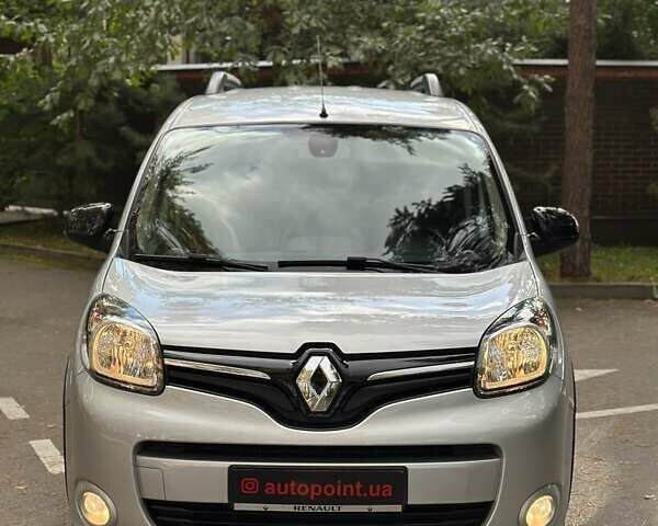 Рено Кєнгу 2016 у Буче на Automoto.ua Сірий Рено Кєнгу, об'ємом двигуна 1.5 л та пробігом 196 тис. км за 13500 $, фото 1 на Automoto.ua