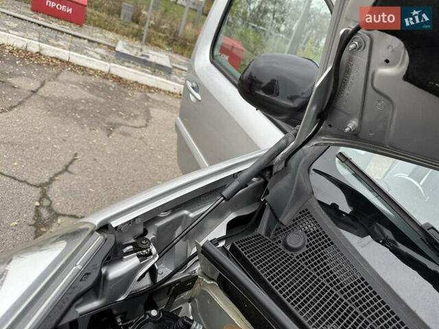 Серый Рено Кенгу, объемом двигателя 1.5 л и пробегом 196 тыс. км за 12999 $, фото 110 на Automoto.ua