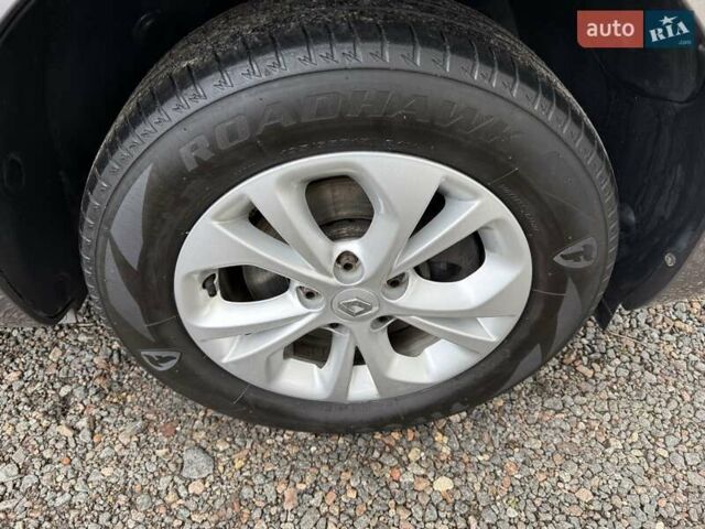 Рено Кенгу 2016 в Одессе на Automoto.ua Серый Рено Кенгу, объемом двигателя 1.5 л и пробегом 156 тыс. км за 13650 $, фото 34 на Automoto.ua