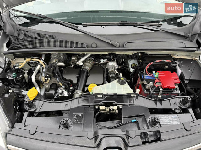 Серый Рено Кенгу, объемом двигателя 1.5 л и пробегом 196 тыс. км за 12999 $, фото 11 на Automoto.ua