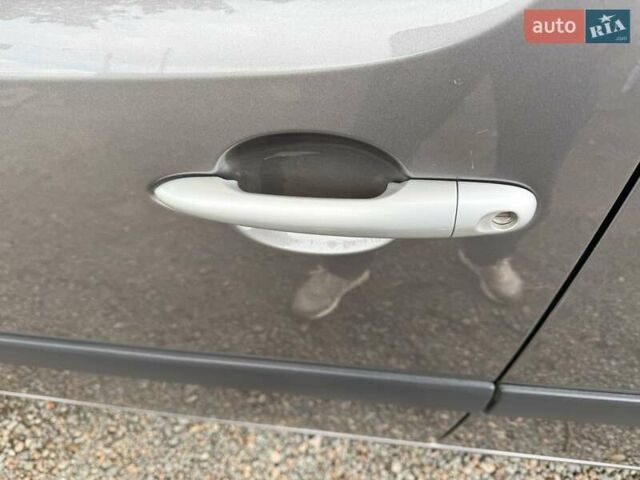 Рено Кенгу 2016 в Одессе на Automoto.ua Серый Рено Кенгу, объемом двигателя 1.5 л и пробегом 156 тыс. км за 13650 $, фото 13 на Automoto.ua