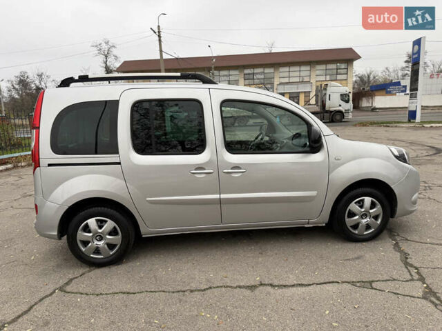 Серый Рено Кенгу, объемом двигателя 1.5 л и пробегом 196 тыс. км за 12999 $, фото 14 на Automoto.ua