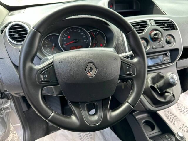 Серый Рено Кенгу, объемом двигателя 1.5 л и пробегом 171 тыс. км за 12600 $, фото 11 на Automoto.ua