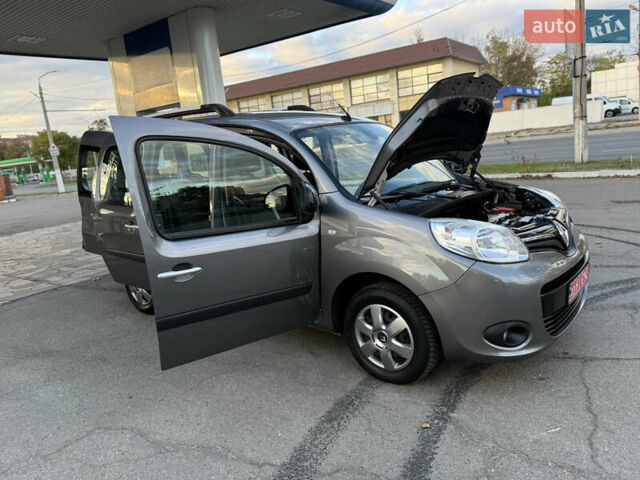 Сірий Рено Кєнгу, об'ємом двигуна 1.5 л та пробігом 126 тис. км за 12599 $, фото 105 на Automoto.ua